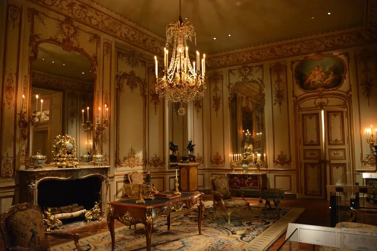 parisienne élégante